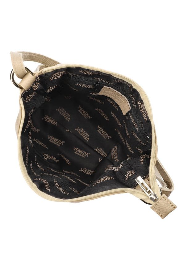 Beżowa Stylowa Torebka Damska Venezia. Kolor: beżowy. Wzór: gładki. Materiał: skórzane. Styl: elegancki. Rodzaj torebki: na ramię