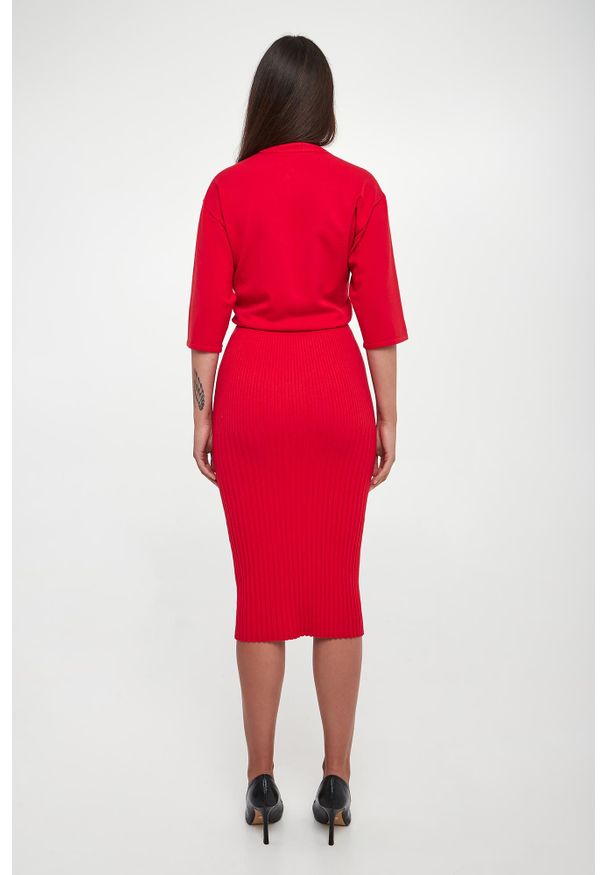 Twinset U&B - Sukienka midi TWINSET U&B. Długość: midi