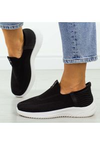 POTOCKI - Czarne sportowe buty damskie Potocki 01312. Okazja: do pracy, na co dzień, na spacer. Kolor: czarny. Materiał: tkanina. Szerokość cholewki: normalna. Sezon: wiosna, lato. Sport: turystyka piesza