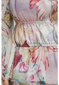 Guess bluzka damska kolor różowy wzorzysta. Okazja: na co dzień. Typ kołnierza: dekolt hiszpanka. Kolor: różowy. Materiał: tkanina. Długość rękawa: długi rękaw. Długość: długie. Styl: casual #3