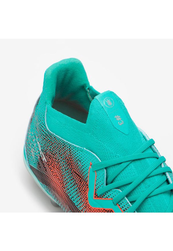 KIPSTA - Buty piłkarskie Kipsta Viralto III Elite FG Beetle. Nosek buta: okrągły. Kolor: zielony. Materiał: dzianina, zamsz, mesh, syntetyk. Szerokość cholewki: normalna. Sport: piłka nożna
