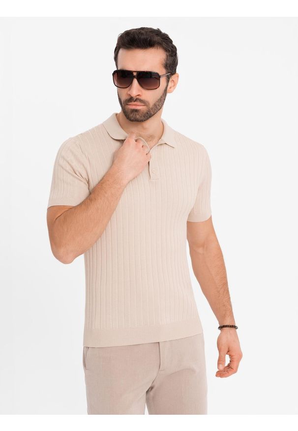 Ombre Clothing - Męska koszulka polo z wiskozą SLIM FIT w pionowy prążek – beżowa V2 OM-POSS-0143 - XXL. Typ kołnierza: polo. Kolor: beżowy. Materiał: wiskoza. Wzór: prążki. Styl: klasyczny, elegancki