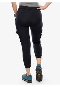 SUPER.NATURAL - Spodnie damskie Super.natural City Cargo. Kolor: czarny. Sport: fitness