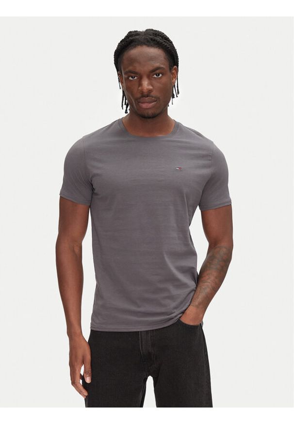 Tommy Jeans T-Shirt DM0DM04411 Szary Slim Fit. Kolor: szary. Materiał: bawełna