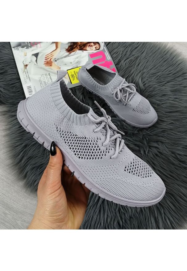 Szare buty sportowe NEWS