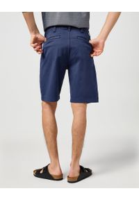 Wrangler - MESKIE SPODENKI WRANGLER CHINO SHORT NAVY 112362348. Okazja: na co dzień. Materiał: elastan, len, materiał, bawełna, skóra. Długość: do kolan. Sezon: lato. Styl: casual, klasyczny #2