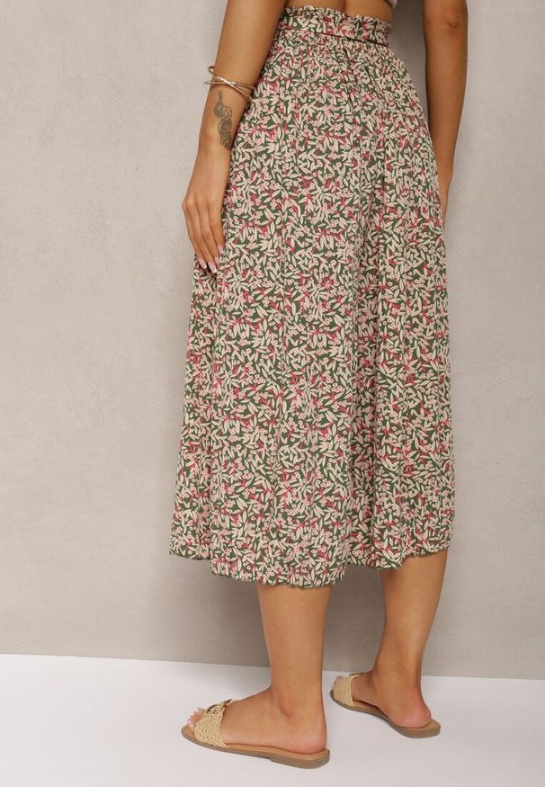 Renee - Zielono-Różowe Plisowane Spodnie Szwedy High Waist z Materiałowym Paskiem i Gumką w Talii Isefia. Okazja: na co dzień. Stan: podwyższony. Kolor: zielony. Materiał: materiał. Styl: elegancki, casual