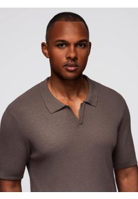 Ombre Clothing - Męska koszulka polo bez guzików z otwartym kołnierzykiem – popielata V4 - Rozmiar: S. Typ kołnierza: polo. Kolor: szary. Materiał: wiskoza, prążkowany, dzianina, elastan, nylon. Styl: klasyczny, elegancki