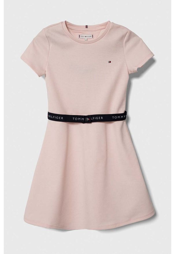 TOMMY HILFIGER - Tommy Hilfiger sukienka dziecięca kolor różowy mini rozkloszowana. Kolor: różowy. Długość rękawa: krótki rękaw. Typ sukienki: rozkloszowane. Styl: klasyczny. Długość: mini