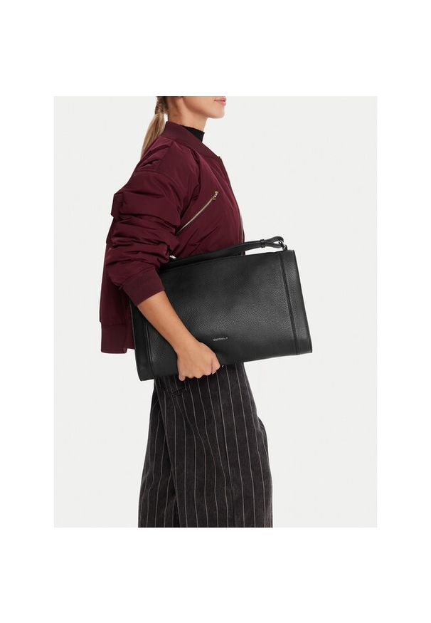 Torebka Coccinelle. Kolor: czarny