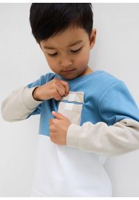 bonprix - Bluza z kieszenią, z miękkiej mieszanki bawełny. Kolor: niebieski. Materiał: bawełna. Wzór: kolorowy #3
