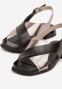 Renee - Czarne Metaliczne Sandały Vices z Przeplataną Cholewką Tilorena. Okazja: na co dzień. Kolor: czarny. Obcas: na obcasie. Styl: klasyczny, elegancki, casual. Wysokość obcasa: niski
