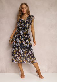 Renee - Granatowa Sukienka Vimmy. Kolor: niebieski. Materiał: wiskoza, jeans, tkanina, materiał. Długość rękawa: krótki rękaw. Wzór: aplikacja, kwiaty. Styl: klasyczny. Długość: midi #3