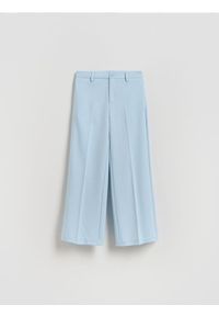 Reserved - Eleganckie spodnie - jasnoniebieski. Kolor: niebieski. Materiał: tkanina, wiskoza. Styl: elegancki