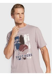 skechers - Skechers T-Shirt Endeavour MTS338 Fioletowy Regular Fit. Kolor: fioletowy. Materiał: bawełna