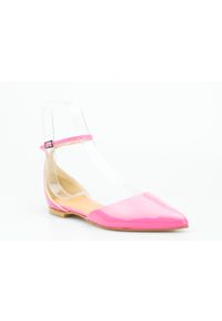 Inna - Baleriny sandały skórzane lakierowane różowe Victoria Gotti. Kolor: różowy. Materiał: skóra, lakier. Styl: elegancki