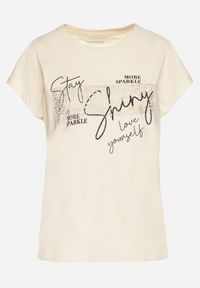 Born2be - Beżowy T-shirt z Bawełny Typu Nietoperz z Cyrkoniami i Perełkami Linellis. Okazja: na co dzień. Kolor: beżowy. Materiał: bawełna. Wzór: aplikacja. Styl: casual
