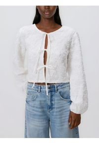 Reserved - Bluzka z wiązaniami - biały. Kolor: biały. Materiał: dzianina #1