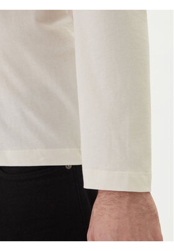 Armani Exchange Longsleeve XM002820 AF10356 U1074 Écru Regular Fit. Kolor: kremowy. Materiał: bawełna. Długość rękawa: długi rękaw