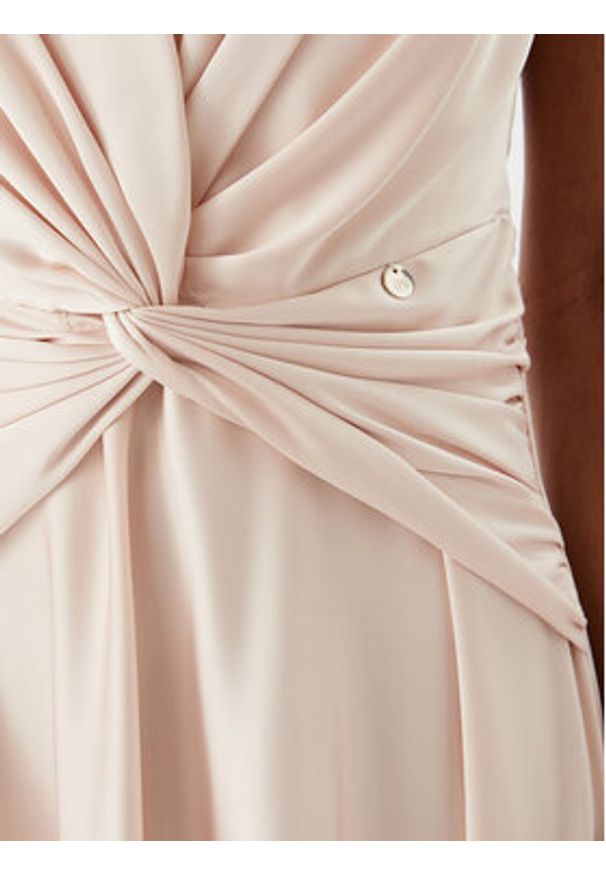 Rinascimento Sukienka wieczorowa CFC0122455003 Różowy Regular Fit. Kolor: różowy. Materiał: syntetyk. Styl: wizytowy