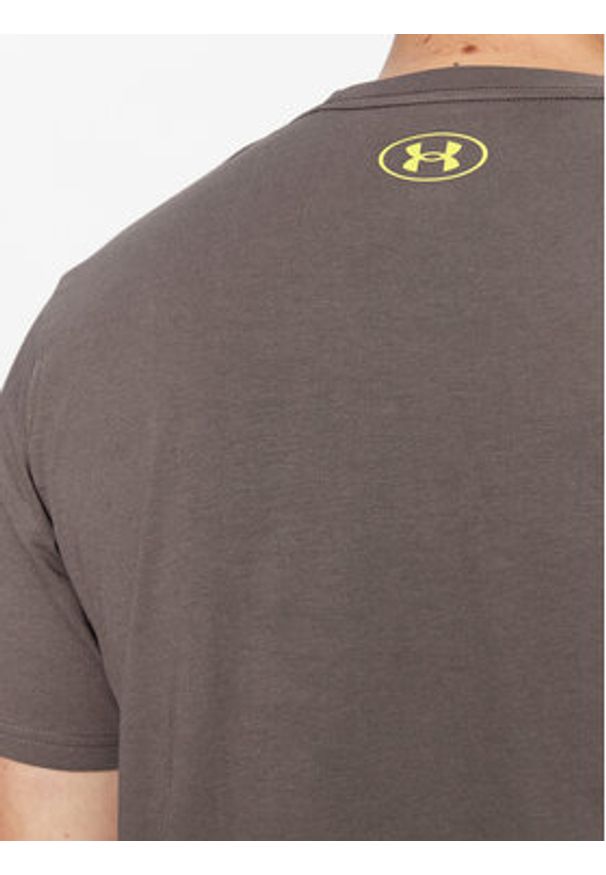 Under Armour T-Shirt Ua Boxed Sportstyle Ss 1329581 Szary Loose Fit. Kolor: szary. Materiał: syntetyk, bawełna