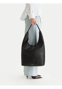 Calvin Klein Torebka Slouchy Pebble Medium Bag LV04F3596G Czarny. Kolor: czarny. Materiał: skórzane #1