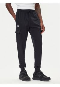 Under Armour Spodnie dresowe Ua Rival 1382134 Czarny Regular Fit. Kolor: czarny. Materiał: bawełna