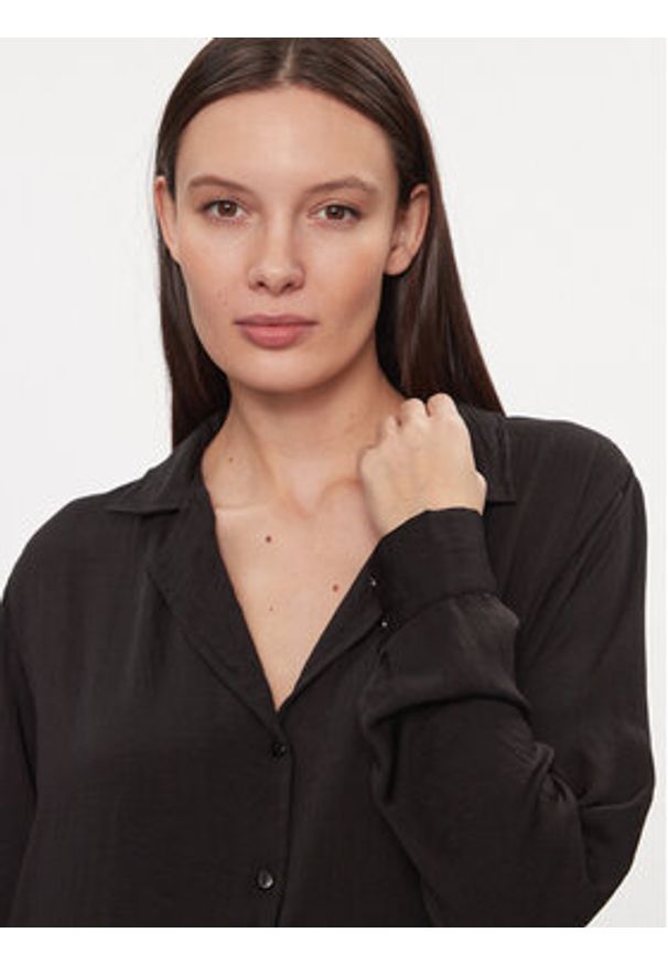 Vero Moda Koszula AWARE Haisley 10298497 Czarny Regular Fit. Kolor: czarny. Materiał: syntetyk