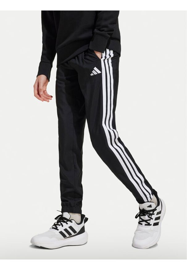 Adidas - adidas Spodnie dresowe Essentials Climacool JD6500 Czarny Regular Fit. Kolor: czarny. Materiał: syntetyk