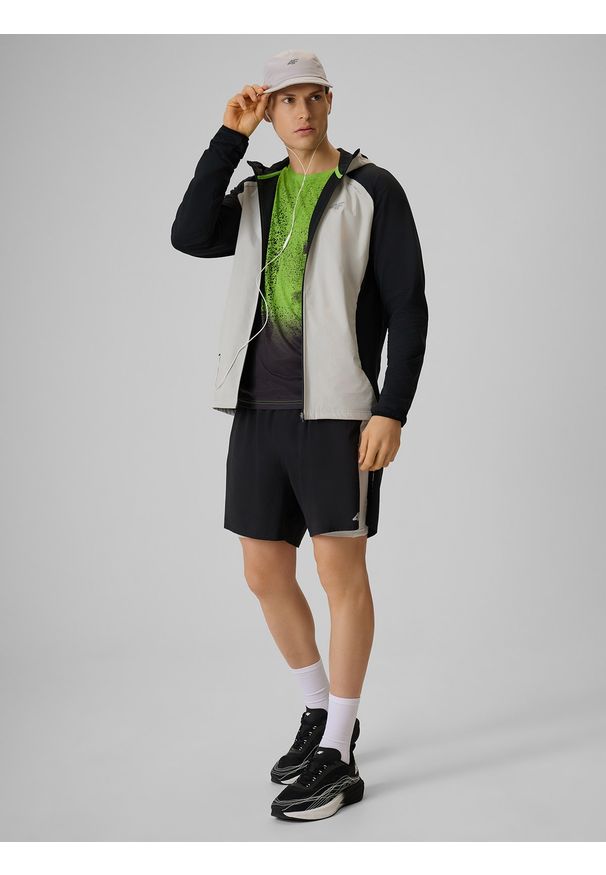 4f - 4F Bluza do biegania regular z kapturem męska - czarna S. Typ kołnierza: kaptur. Kolor: czarny. Materiał: materiał