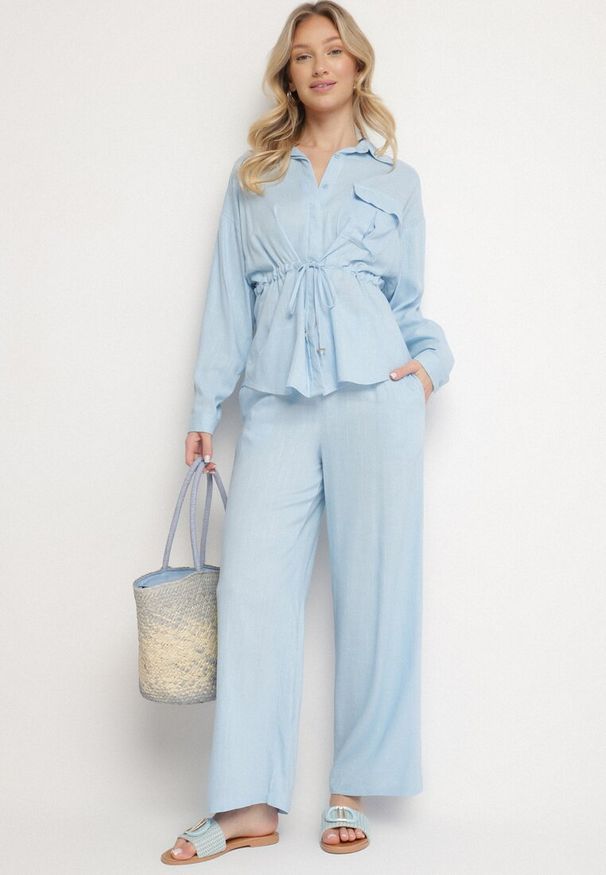 Born2be - Niebieski Komplet z Wiskozą Koszula Ściągana w Talii i Szerokie Spodnie Divellara. Kolor: niebieski. Materiał: wiskoza