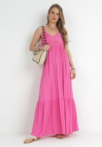 Born2be - Różowa Sukienka Maxi z Ażurowym Dekoltem i Falbaną na Dole z Wiskozy Nelnin. Kolor: różowy. Materiał: wiskoza. Długość rękawa: na ramiączkach. Wzór: ażurowy. Długość: maxi #5