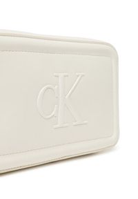 Calvin Klein Torebka Bold Ck Camera Bag LV04F3220G Biały. Kolor: biały. Materiał: skórzane #5