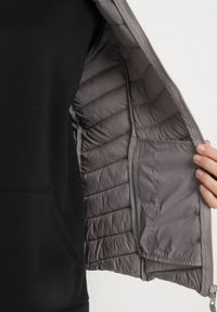 Born2be - Szara Pikowana Kurtka Przejściowa z Kapturem Suritta. Okazja: na co dzień. Typ kołnierza: kaptur. Kolor: szary. Materiał: jeans. Styl: casual, klasyczny, sportowy #5