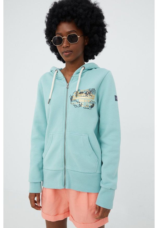 Superdry bluza damska kolor zielony z kapturem z nadrukiem. Okazja: na co dzień. Typ kołnierza: kaptur. Kolor: zielony. Materiał: dzianina. Wzór: nadruk. Styl: casual