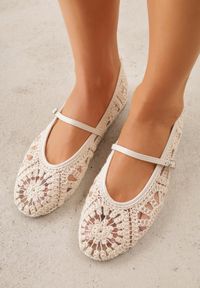 Born2be - Beżowe Ażurowe Balerinki VICES w Stylu Boho z Paskiem z Klamerką Phepheu. Okazja: na co dzień. Zapięcie: pasek. Kolor: beżowy. Materiał: jeans. Wzór: ażurowy. Styl: boho #1