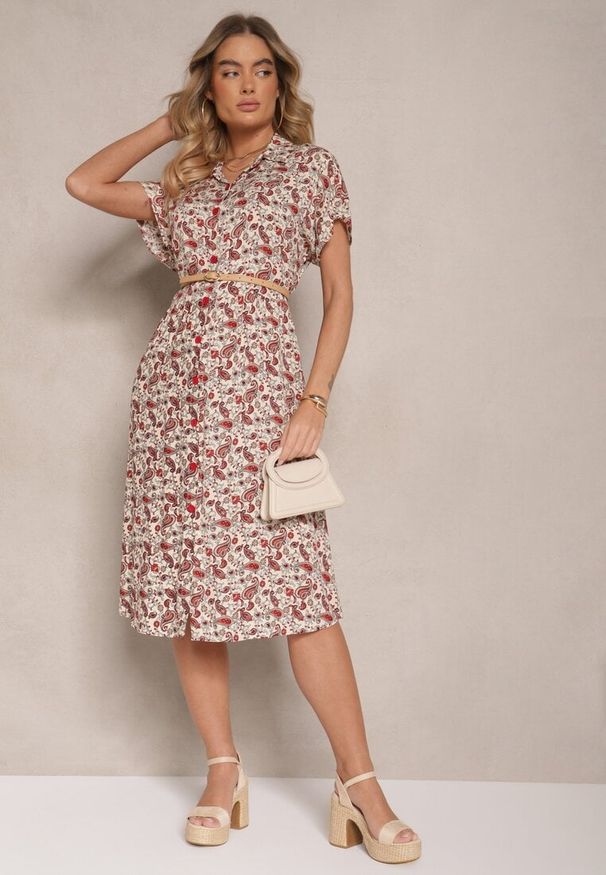 Renee - Brązowa Sukienka z Bawełny w Print Paisley o Koszulowym Kroju Celluria. Okazja: na spacer. Typ kołnierza: dekolt w kształcie V. Kolor: brązowy. Materiał: bawełna. Długość rękawa: krótki rękaw. Wzór: paisley, nadruk. Typ sukienki: koszulowe