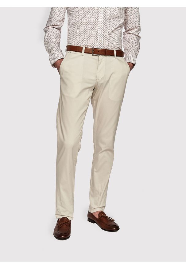 Pako Lorente - PAKO LORENTE – Męskie basicowe spodnie w kolorze ecru P23SB-WX-005-E-0. Materiał: elastan, bawełna. Długość: długie. Wzór: gładki