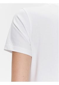 Guess T-Shirt W4RI69 J1314 Biały Regular Fit. Kolor: biały. Materiał: bawełna