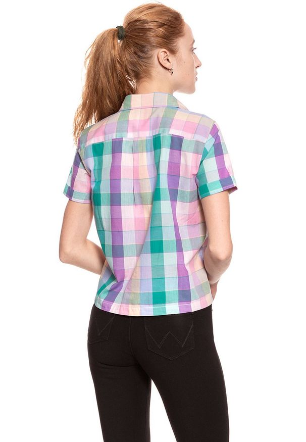 Wrangler - KOSZULA WRANGLER SS SHIRT SEA PINK W5235SHWF 112129338. Długość rękawa: krótki rękaw. Długość: krótkie