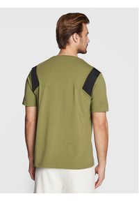 Fila T-Shirt Bormio FAM0175 Zielony Regular Fit. Kolor: zielony. Materiał: bawełna