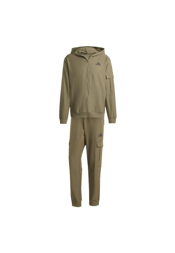 Adidas - Dres cargo. Kolor: beżowy. Materiał: dresówka. Sport: fitness