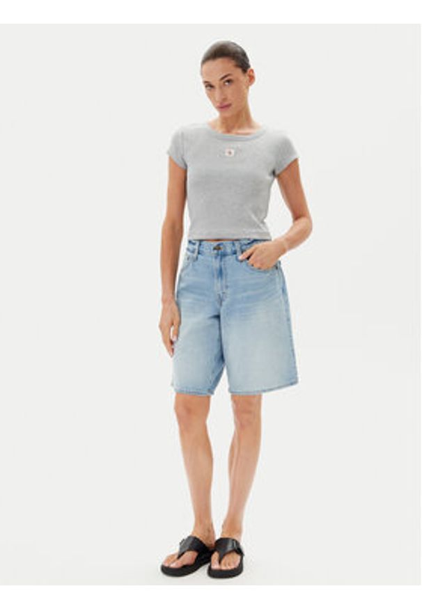 Calvin Klein Jeans T-Shirt LV047C200G Szary Slim Fit. Kolor: szary. Materiał: bawełna