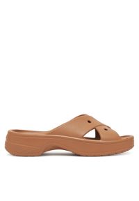 Crocs Klapki Cross Strap 210840 Brązowy. Kolor: brązowy