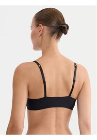 Triumph Biustonosz push-up Pure Micro 10226410 Czarny. Kolor: czarny. Materiał: syntetyk. Rodzaj stanika: push-up #4