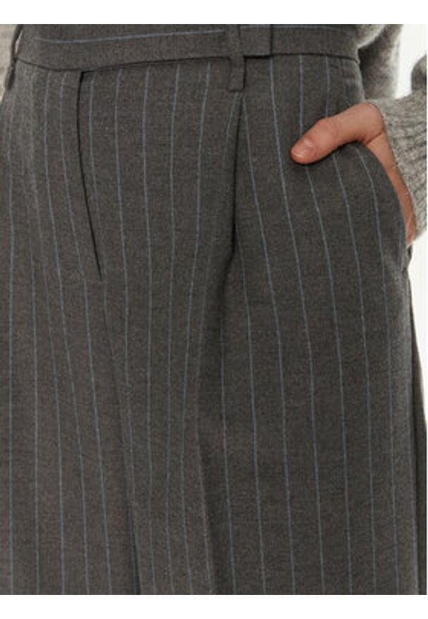 MAX&Co. Spodnie materiałowe 2426136064200 Szary Regular Fit. Kolor: szary. Materiał: wełna
