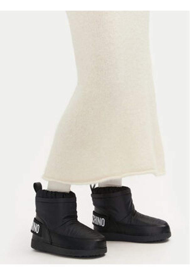 Love Moschino - LOVE MOSCHINO Śniegowce JA24972G0LEB0000 Czarny. Kolor: czarny. Materiał: materiał