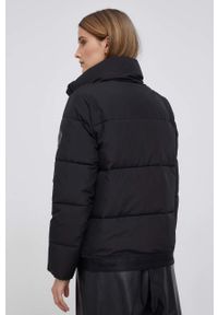 Calvin Klein Kurtka damska kolor czarny zimowa. Okazja: na co dzień. Kolor: czarny. Materiał: poliester. Sezon: zima. Styl: casual #4
