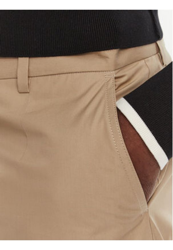 DOLCE & GABBANA - Dolce&Gabbana Spodnie materiałowe GV5ZHT FU5SW M0868 Beżowy Regular Fit. Kolor: beżowy. Materiał: bawełna