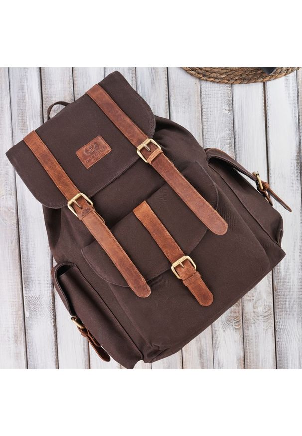 Plecak vintage PAOLO PERUZZI SI-05-BR brązowy. Kolor: brązowy. Materiał: materiał. Styl: vintage